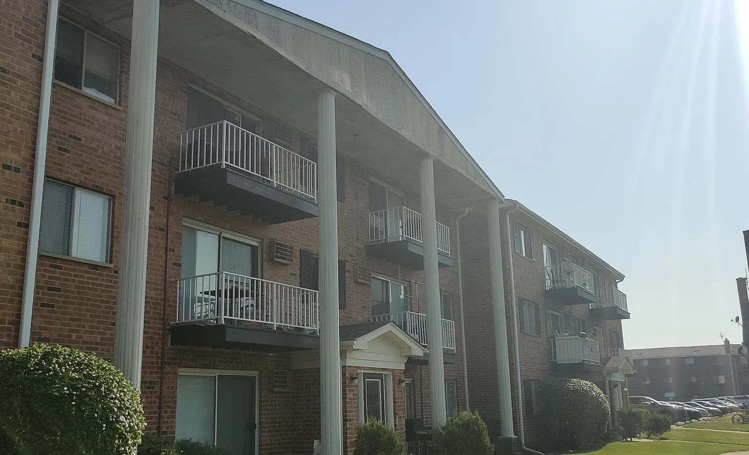 2 bed, 900 sqft, $1,650 — Photo 1