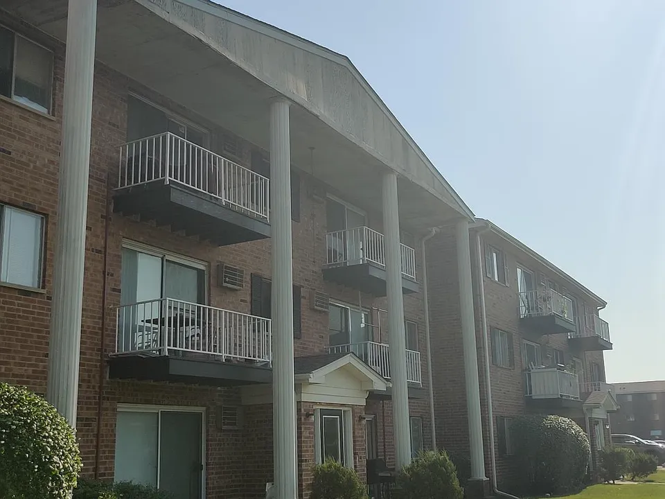 3440 Salem Walk #2