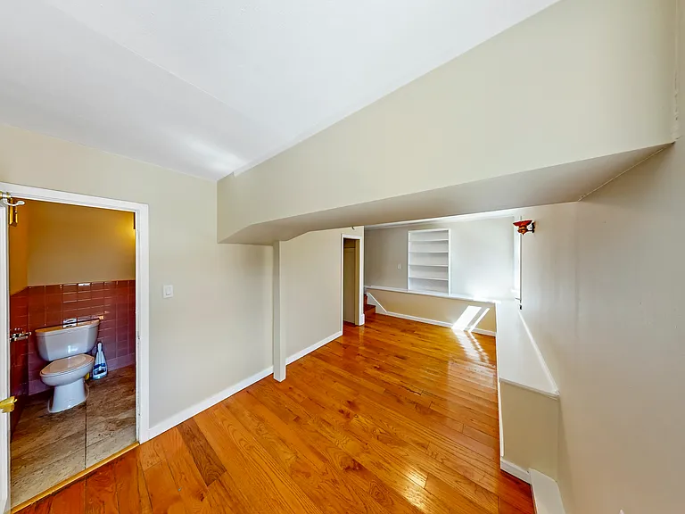 170 Arch St — Photo 23