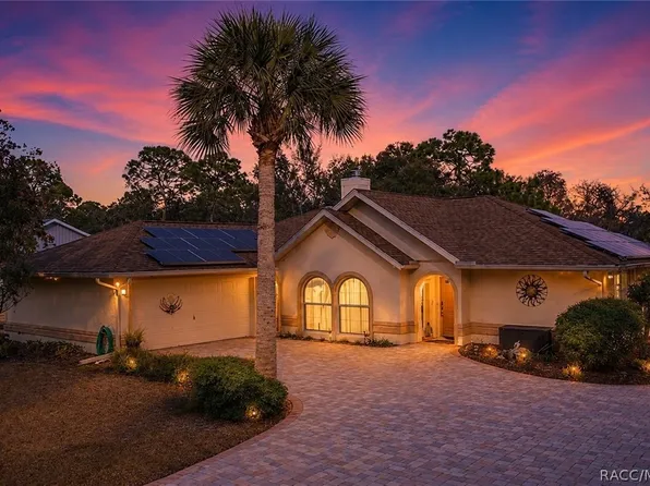 84 N Country Club Dr, Crystal River, FL 34429