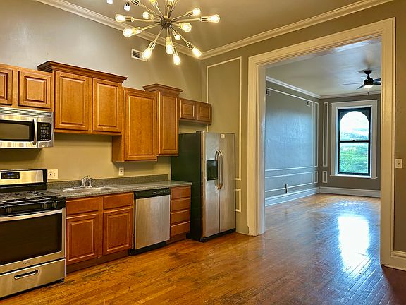 5th image of 2903 S Jefferson Ave #A