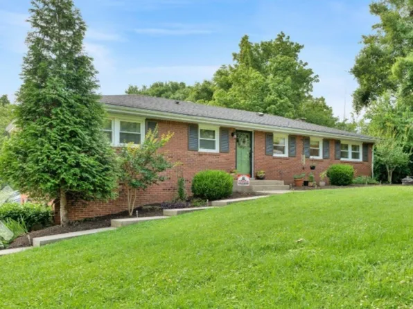 106 Dellrose Dr, Nashville, TN 37214