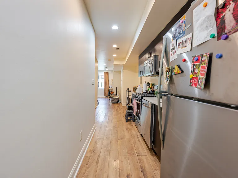 1909 M St NE #2 — Photo 10
