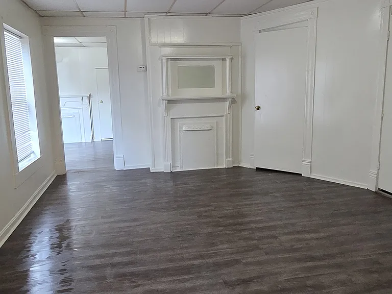 1011 Barret Ave #1 — Photo 2