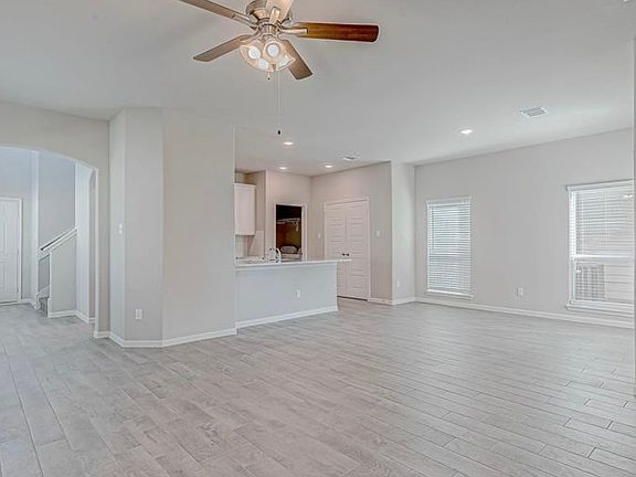 3rd image of 336 Emerald Thicket Ln