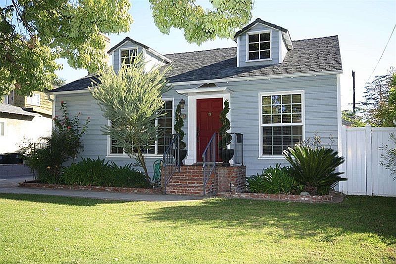 1st image of 1364 N Catalina St