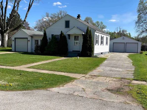19778 Lucinda St, South Bend, IN 46614