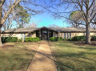 146 Manor Way, Grapevine, TX 76051