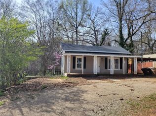 1706 Rainbow Dr, Greensboro, NC 27403