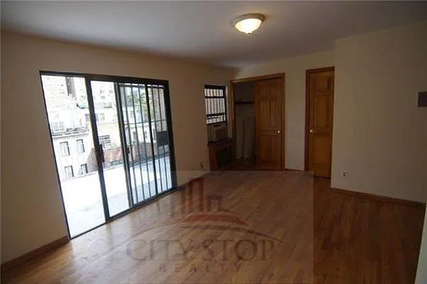Rented by City Stop Realty | media 26