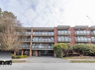 360 E 2nd St #302, North Vancouver, BC V7L 4N6