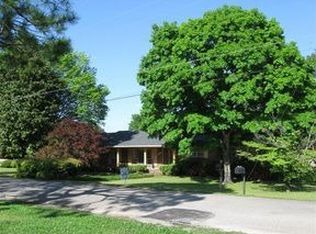 233 Gloria Rd, Bessemer, AL 35022