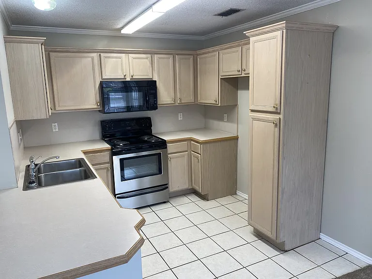 6204 Summerhill Pl — Photo 10