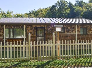 270 Smith Branch Rd, Huntington, WV 25704