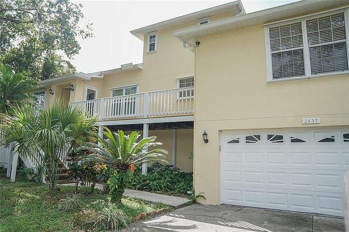 1st image of 2437 Glenview Dr