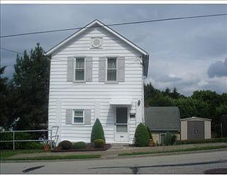1st image of 709 Sidney St