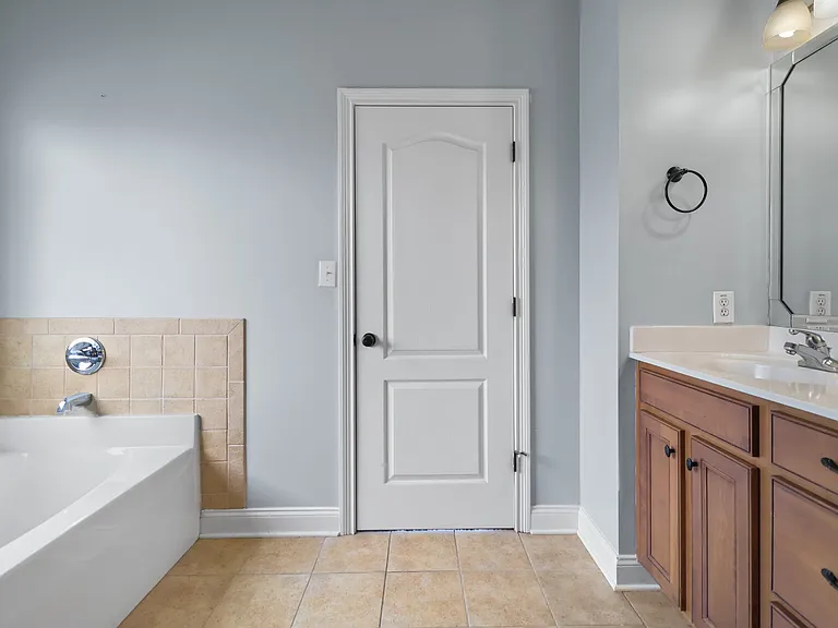 1093 Willow Cir — Photo 17