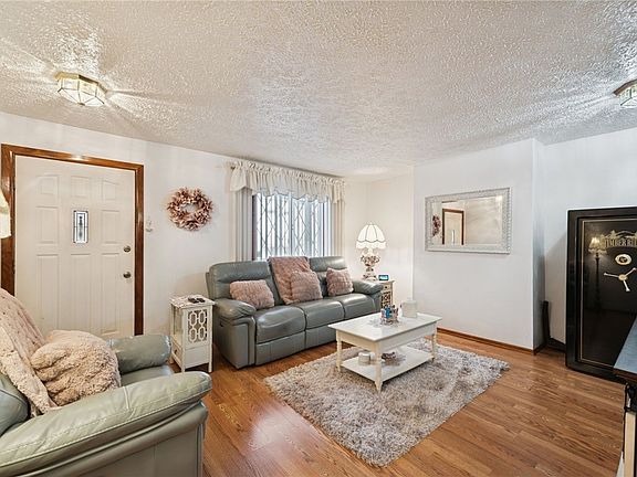 5th image of 4914 Cypress St