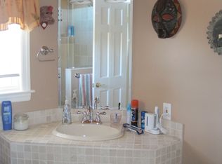 514 Moriches Middle Island Rd, Manorville, NY 11949