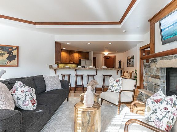 5th image of 4001 Northstar Dr Unit 408