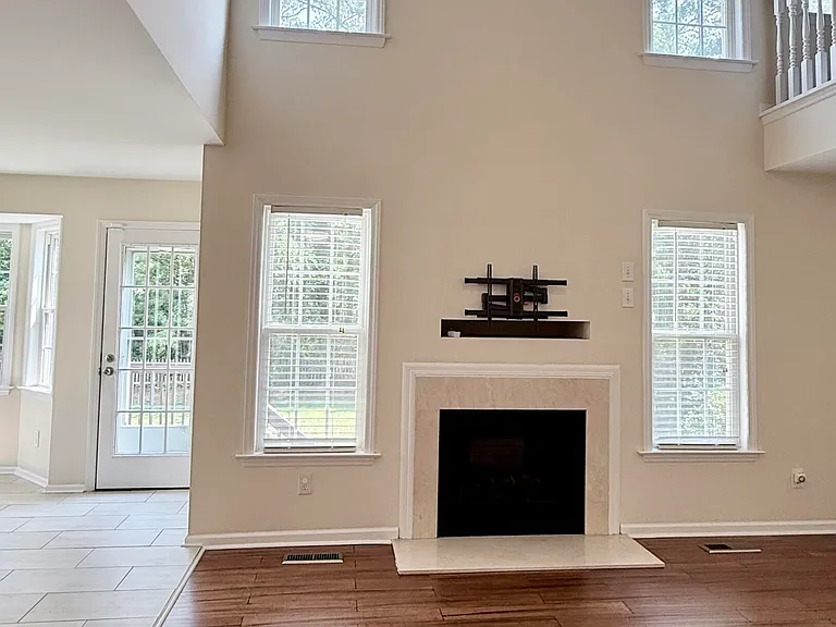 2729 E Shoreham St — Photo 17
