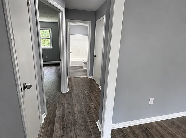34 Royal Oak Dr #7 — Photo 8
