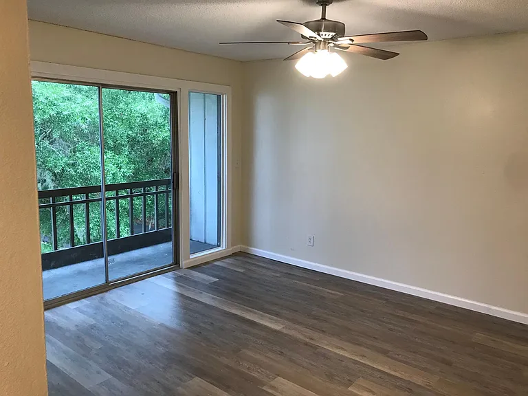 6519 W Newberry Rd #1016 — Photo 5