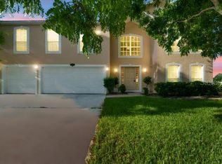 6057 Ridge Lake Cir, Vero Beach, FL 32967