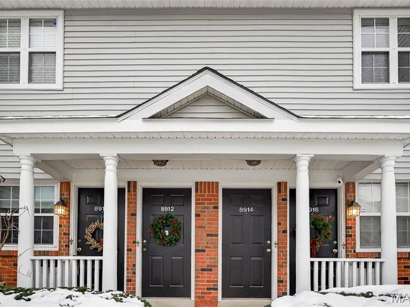 8914 Eager Rd, Saint Louis, MO 63144