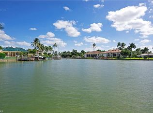 2266 Windward Way, Naples, FL 34103