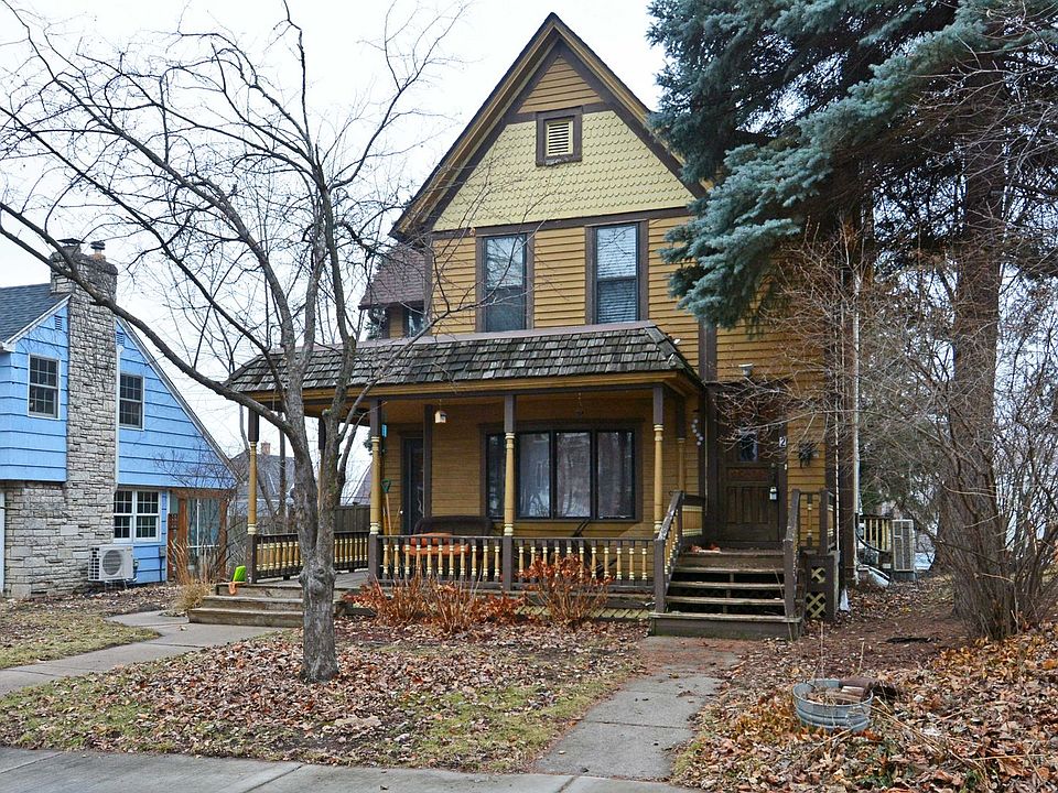 1st image of 2406 Lincoln St NE #2