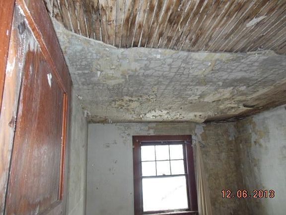 3rd image of 47 Hallwood Ave