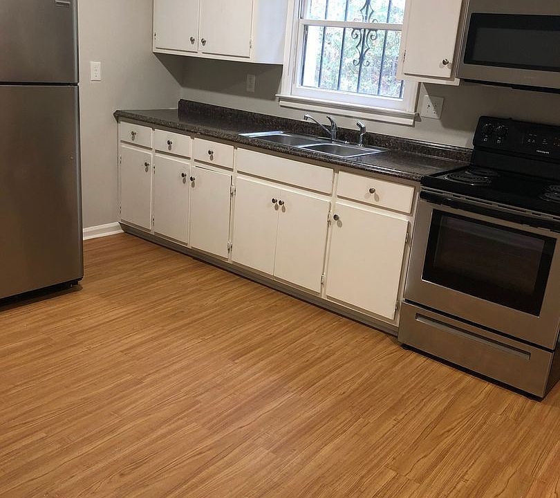 1st image of 1107 Dayton St #11432172