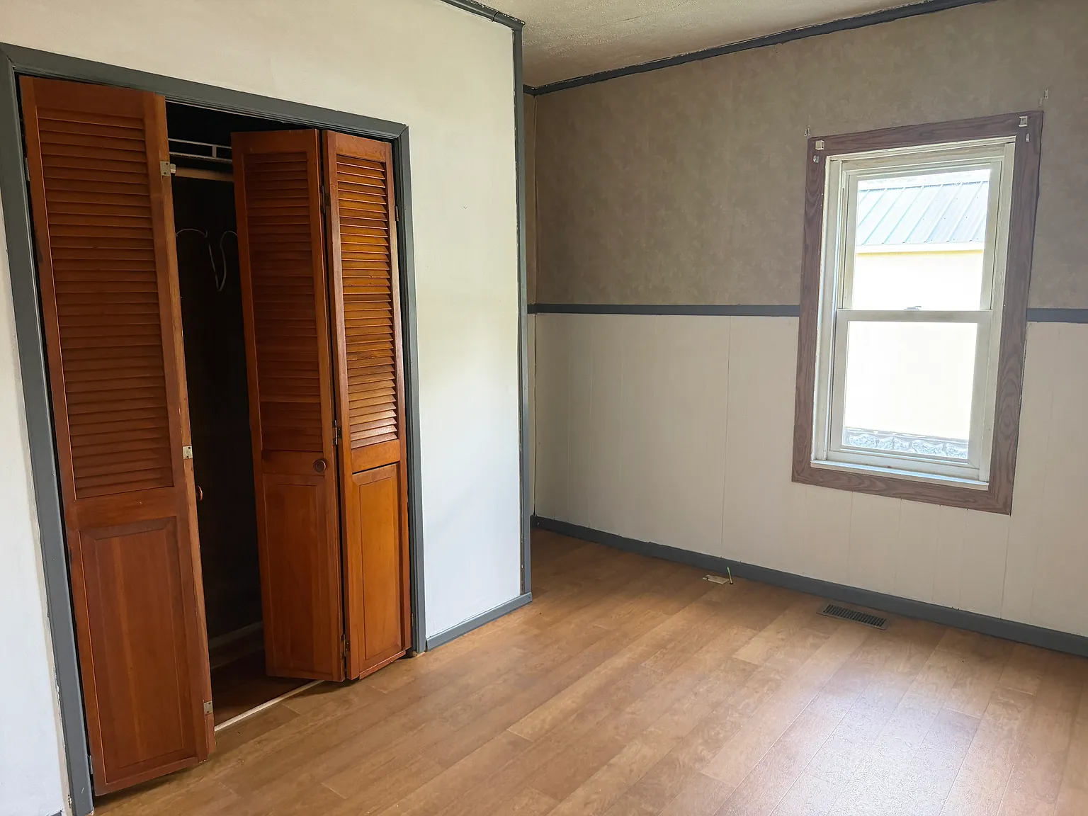 2 bed, 768 sqft, $1,200 — Photo 2