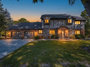 312 Riverwood Bnd, Deforest, WI 53532