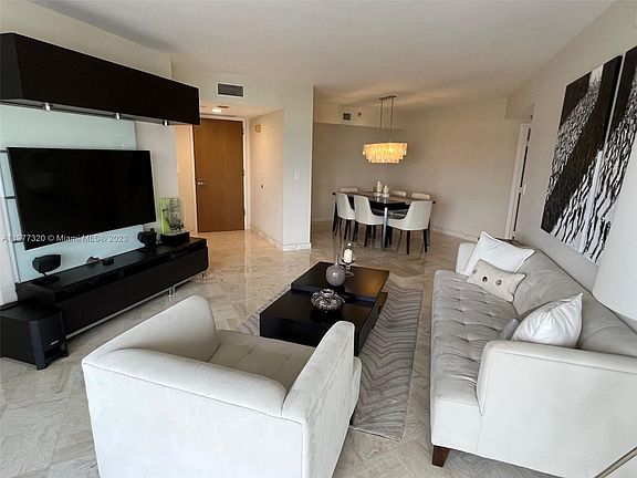 4th image of 1000 Island Blvd #1110
