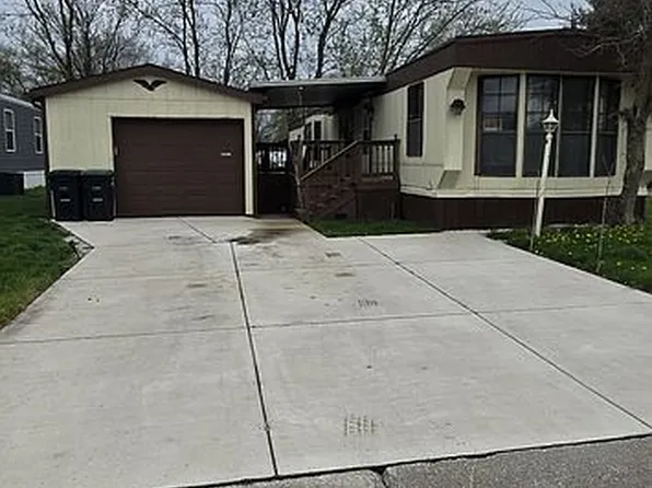 5102 Wessex St, Portage, IN 46368