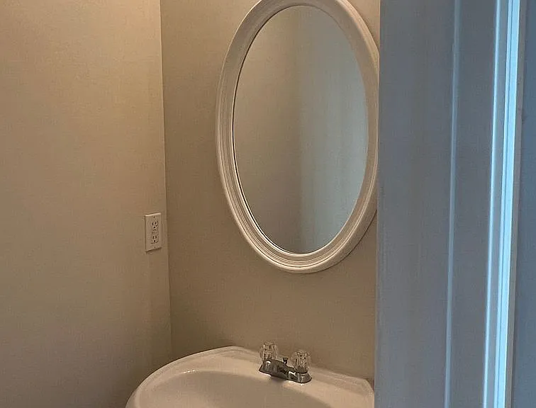 745 Outlook Way — Photo 9