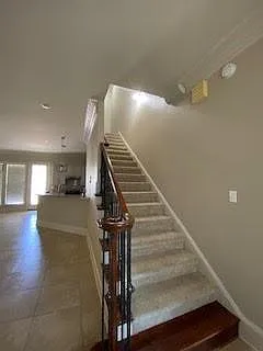 100 Oak Aly — Photo 14
