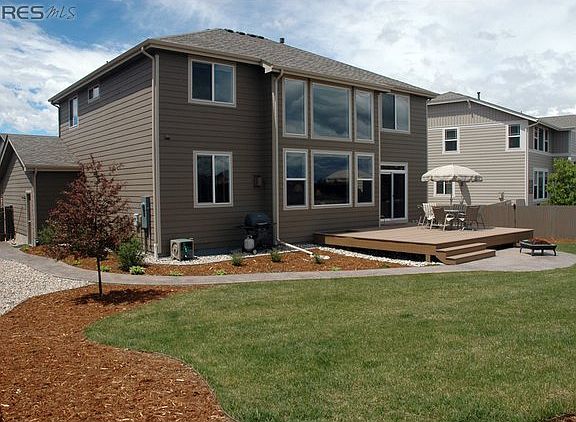 Spacious Back yard