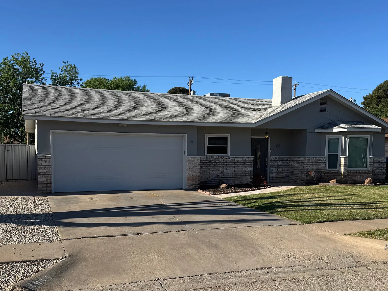 3 bed, 1220 sqft, $4,920 — Photo 2