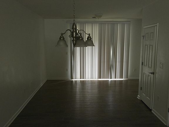 4th image of 8128 Summer Gate Ct