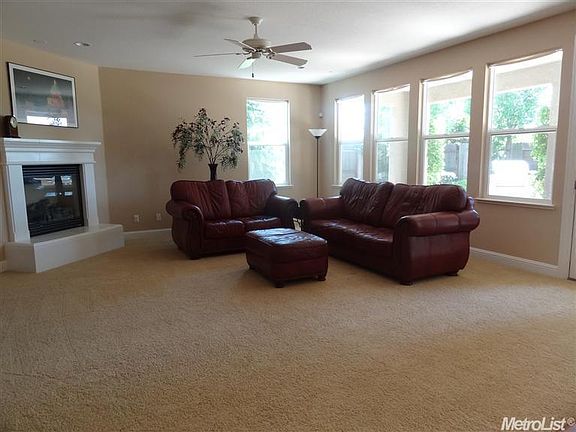 4th image of 2255 Wild Plains Cir