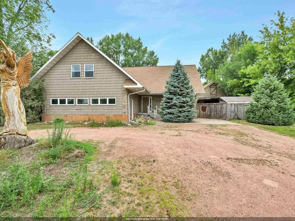 2620 Bellevue St, Green Bay, WI 54311