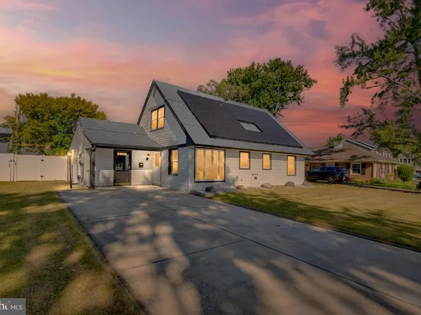 33 Melrose Ln, Willingboro, NJ 08046