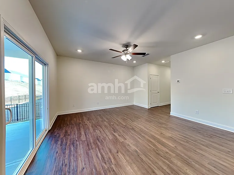 532 Summit View Ln — Photo 7