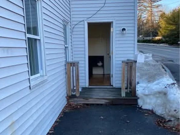 61 Berwick Rd #101, South Berwick, ME 03908