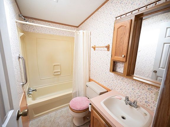 5th image of 106 Patricia Ln