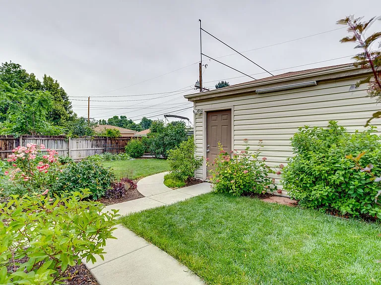 3560 Dahlia St #ID1546074P — Photo 13