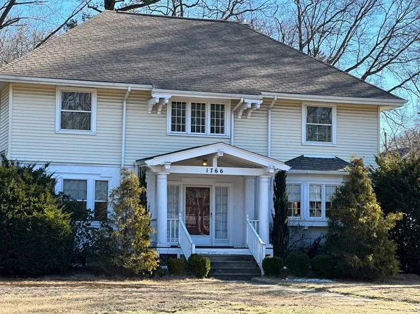 1766 Washington St, Newton, MA 02466